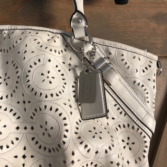 White leather Coach handbag - Picture 4 of 7